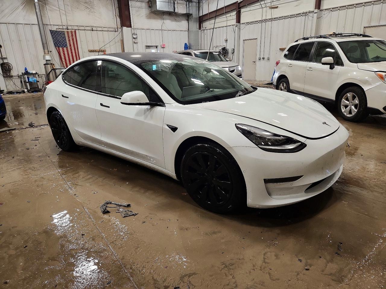 2022 TESLA MODEL 3 photo 4