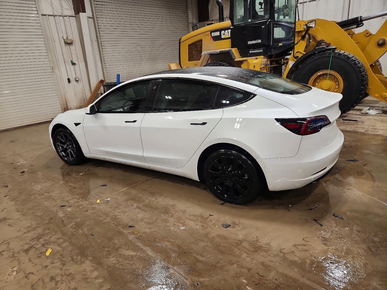 2022 TESLA MODEL 3 photo 2