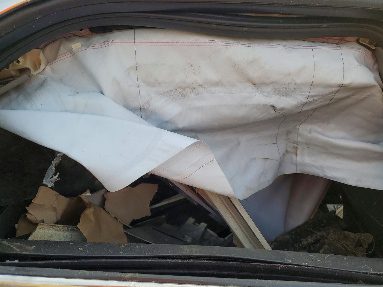 2012 TOYOTA CAMRY BASE photo 10