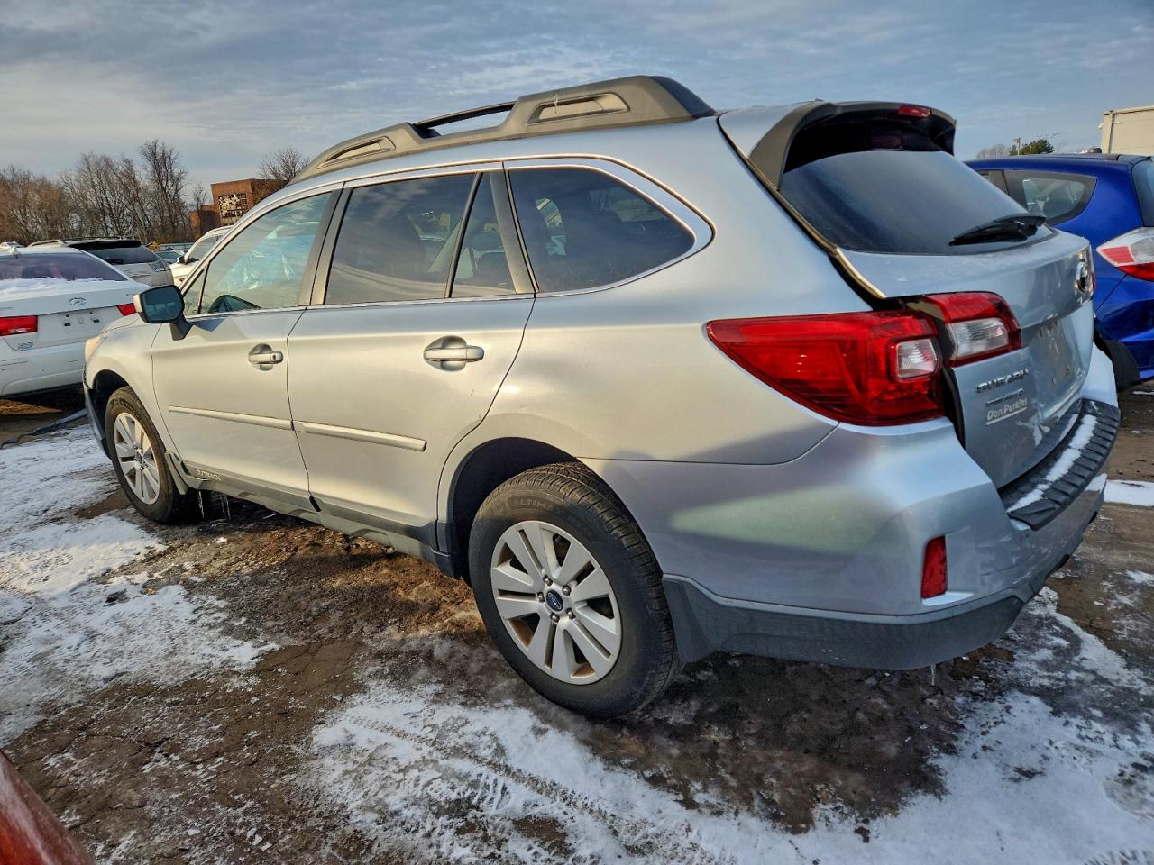 2015 SUBARU OUTBACK 2.5I PREMIUM photo 2