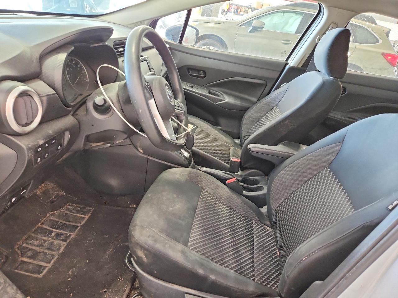 2020 NISSAN VERSA S photo 7