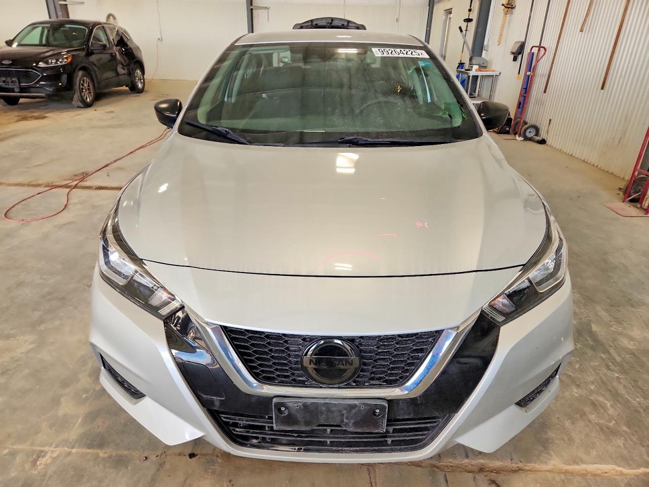 2020 NISSAN VERSA S photo 5