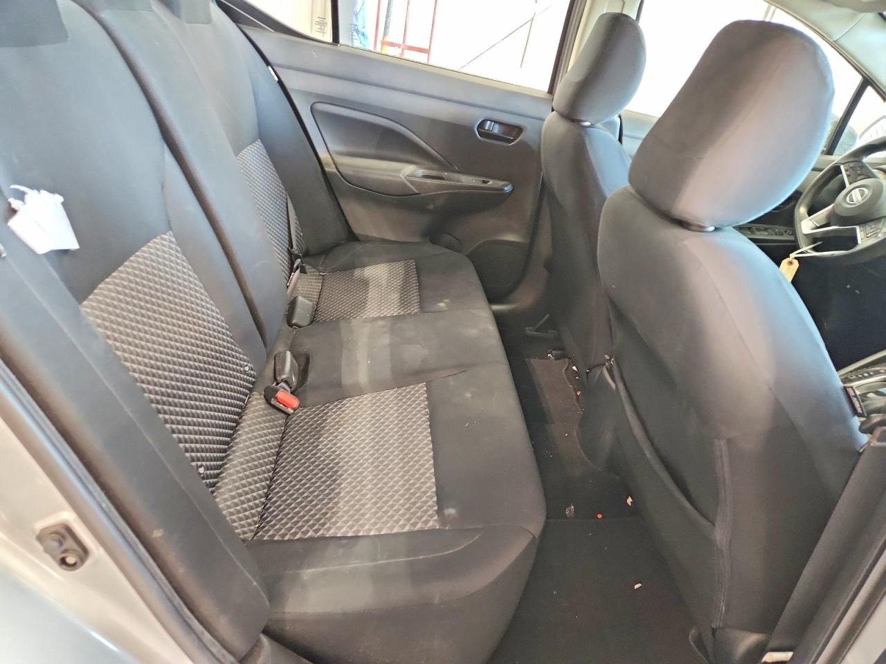 2020 NISSAN VERSA S photo 10
