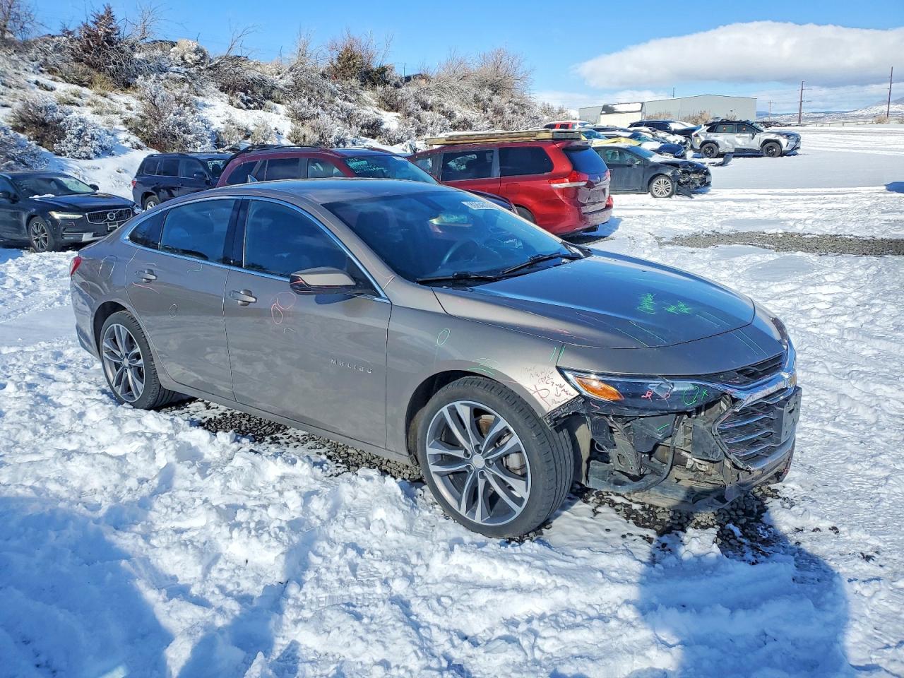 2022 CHEVROLET MALIBU LT photo 4