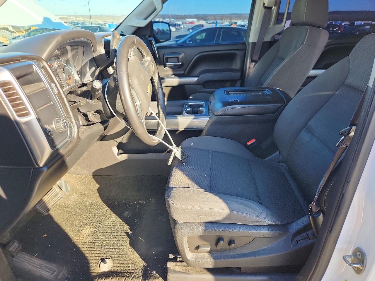 2016 CHEVROLET SILVERADO C1500 LT photo 7
