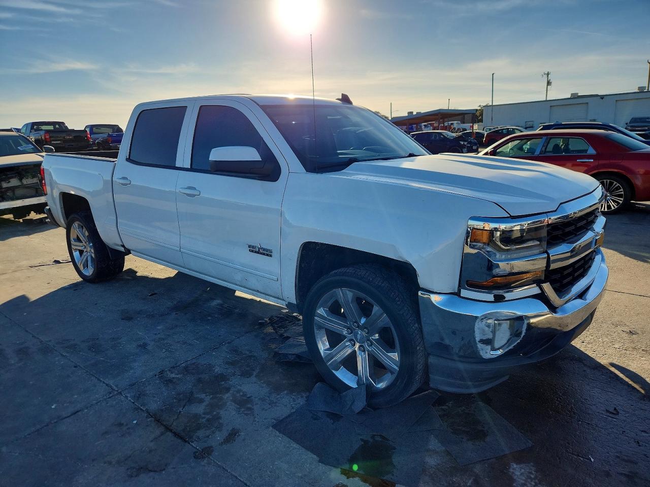 2016 CHEVROLET SILVERADO C1500 LT photo 4