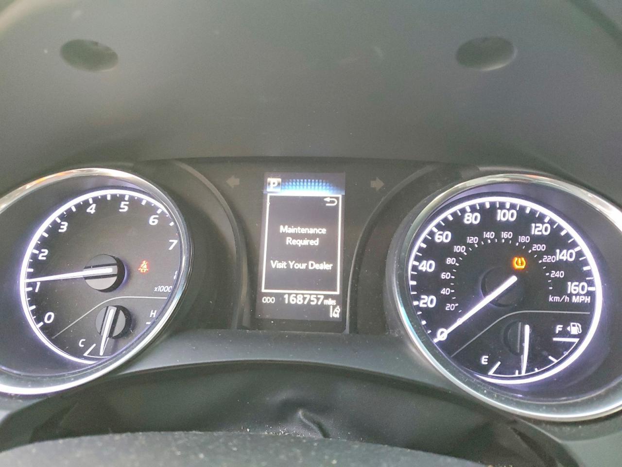 2020 TOYOTA CAMRY LE photo 9