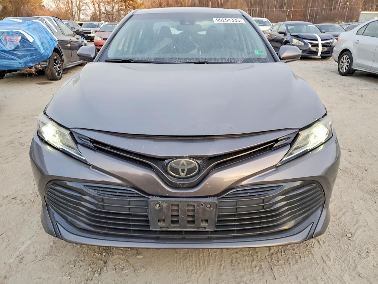 2020 TOYOTA CAMRY LE photo 5