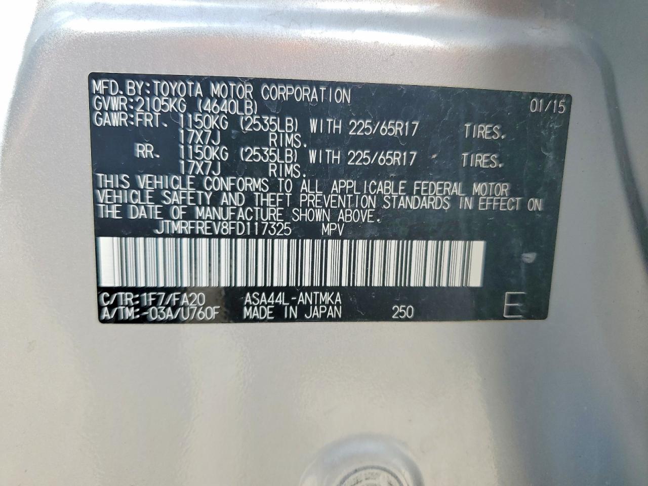 2015 TOYOTA RAV4 XLE photo 13