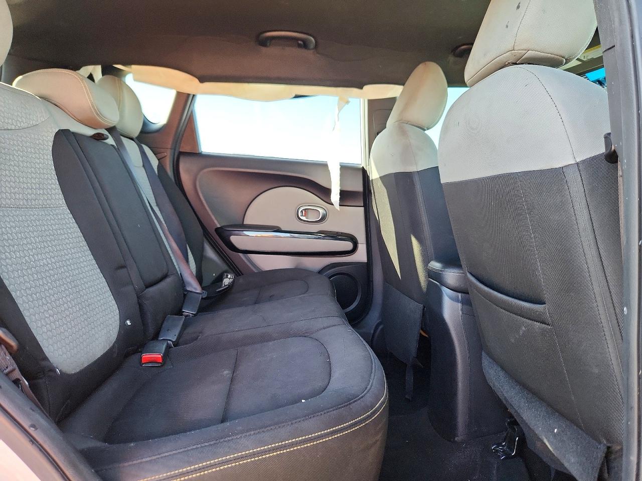 2016 KIA SOUL + photo 10