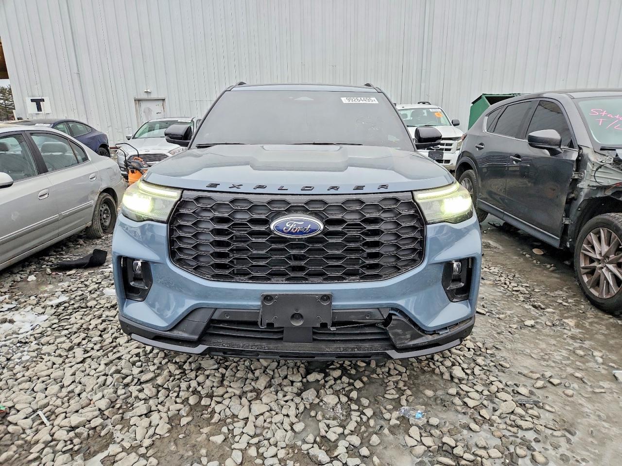 2025 FORD EXPLORER ST-LINE photo 5
