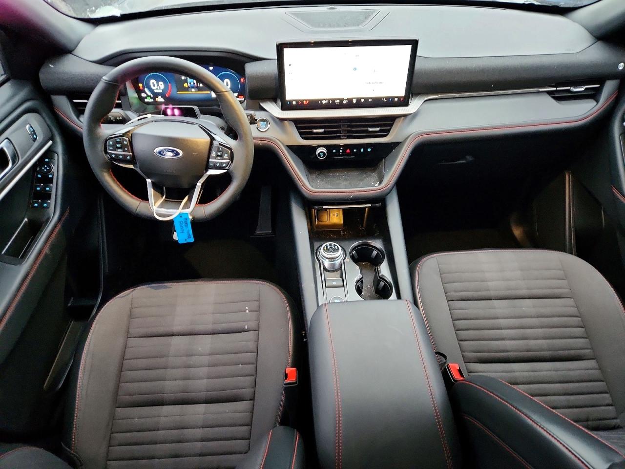 2025 FORD EXPLORER ST-LINE photo 8