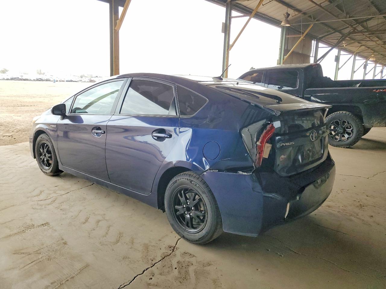 2013 TOYOTA PRIUS photo 2