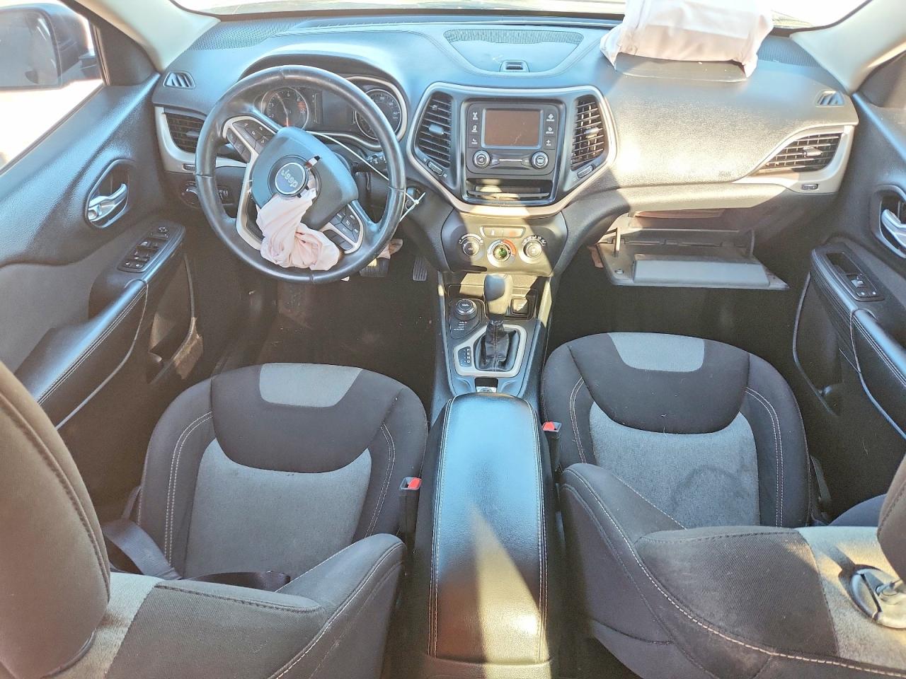 2016 JEEP CHEROKEE SPORT photo 8