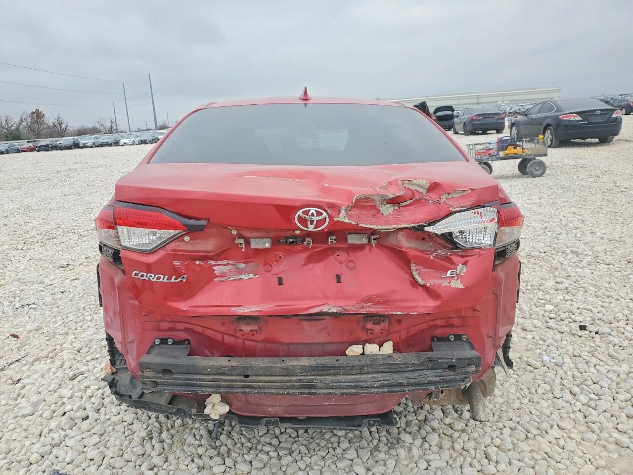 2021 TOYOTA COROLLA LE photo 6