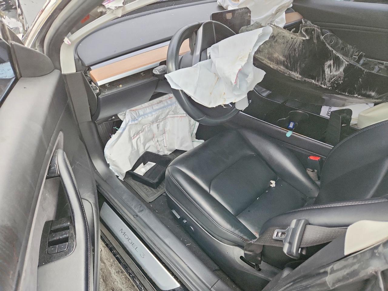 2018 TESLA MODEL 3 photo 8