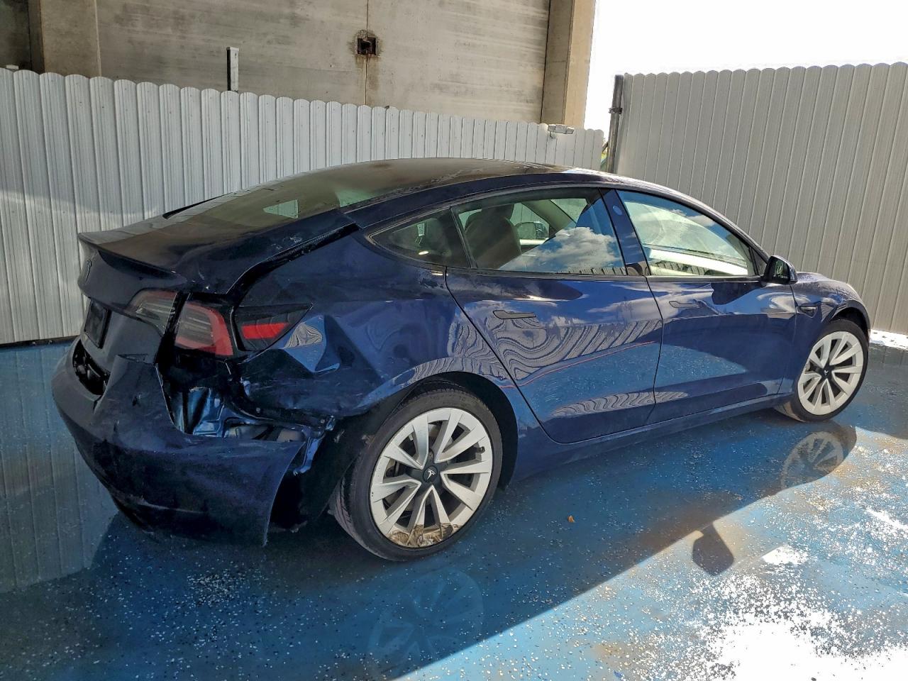2023 TESLA MODEL 3 photo 3