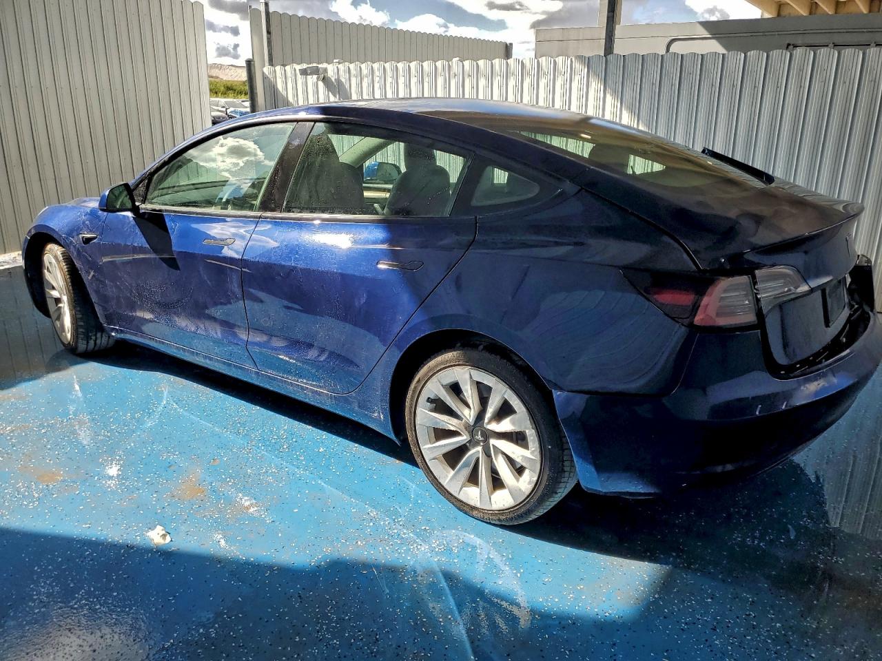 2023 TESLA MODEL 3 photo 2