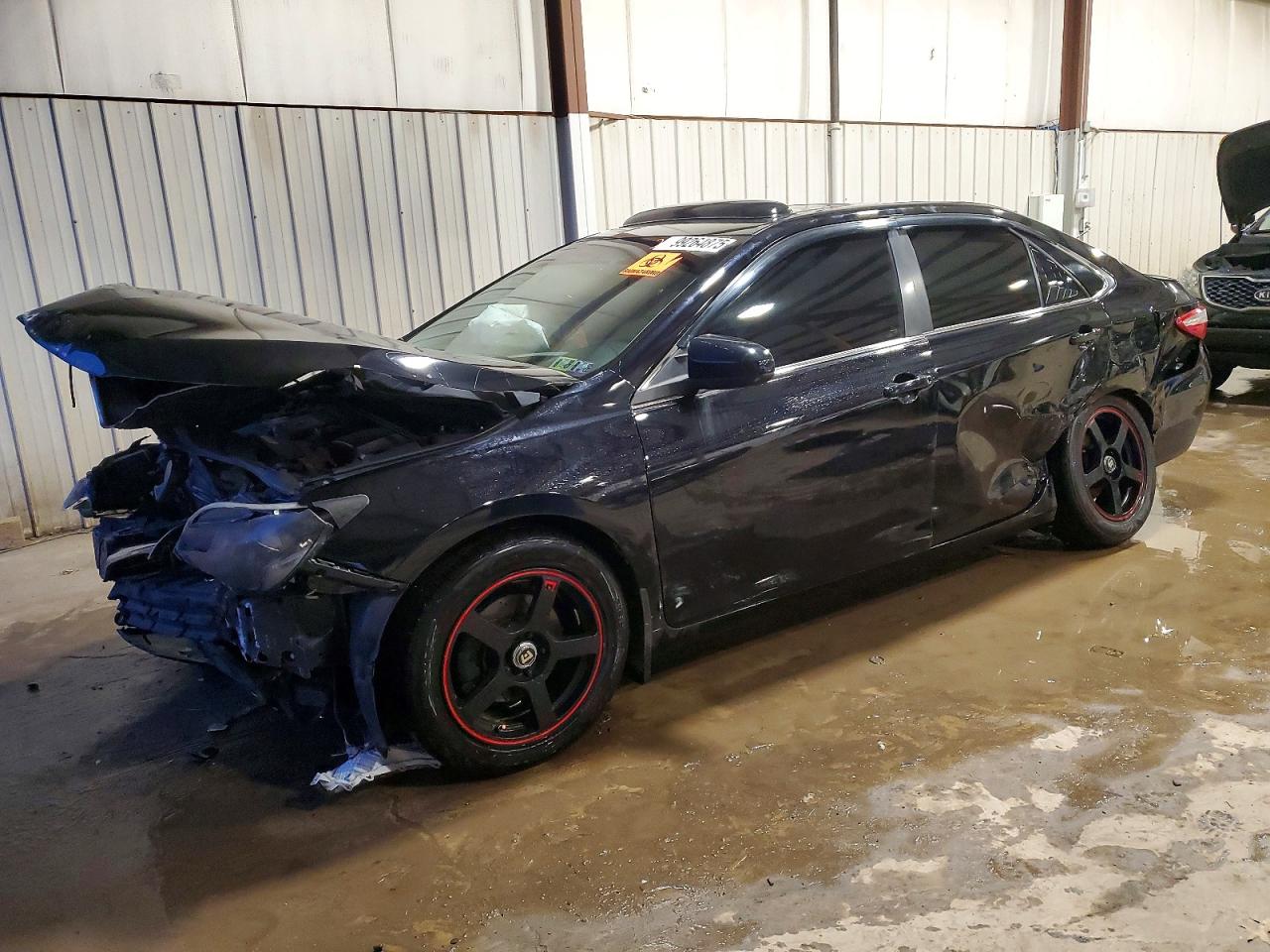 2016 TOYOTA CAMRY