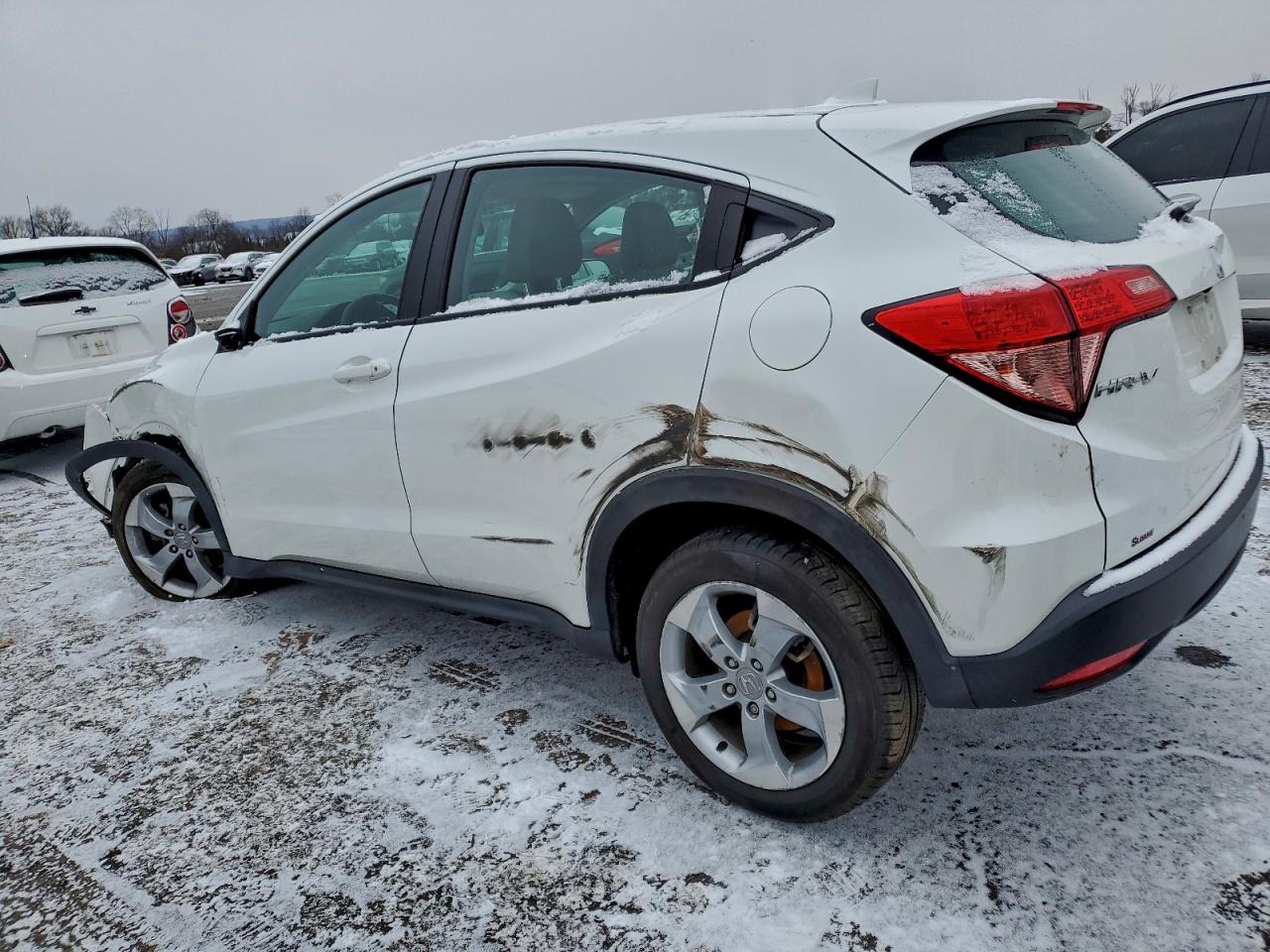 2016 HONDA HR-V LX photo 2