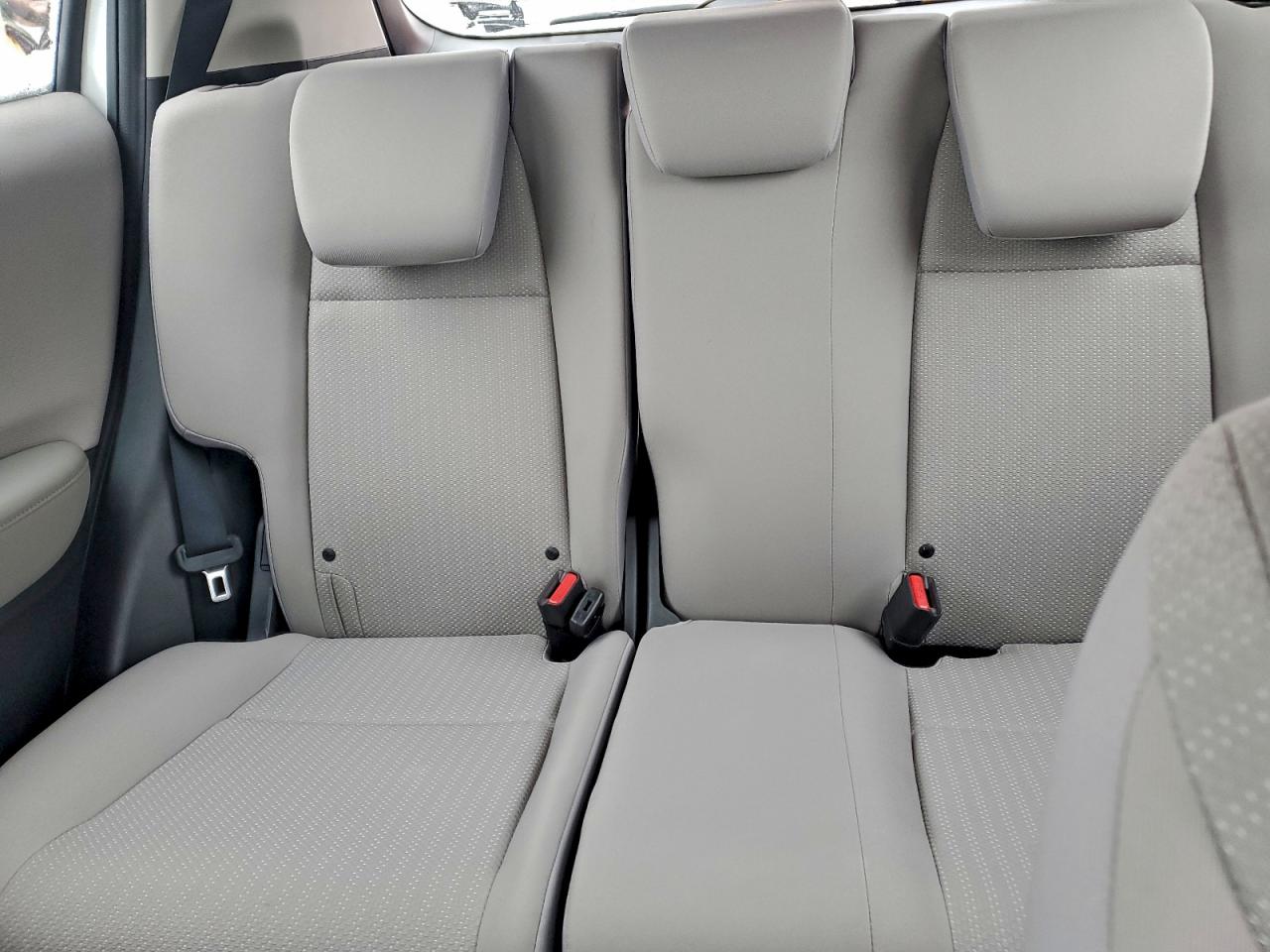 2016 HONDA HR-V LX photo 10