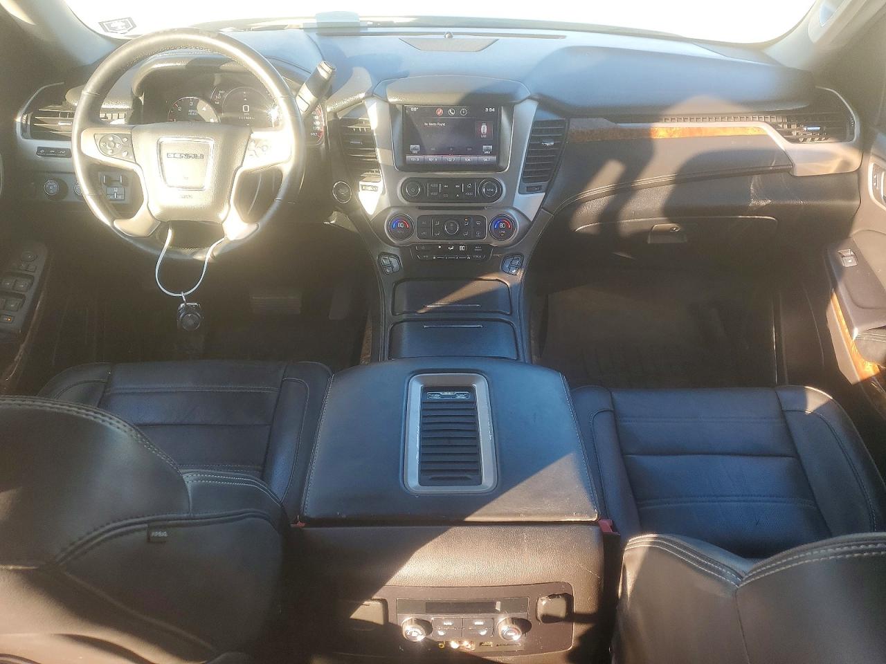 2015 GMC YUKON XL DENALI photo 8