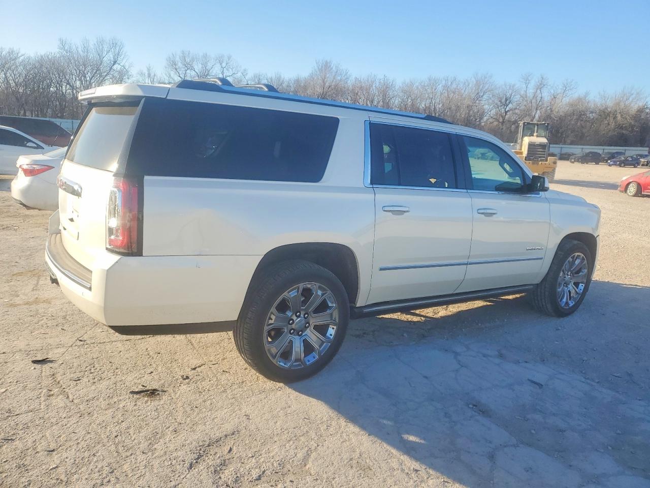 2015 GMC YUKON XL DENALI photo 3