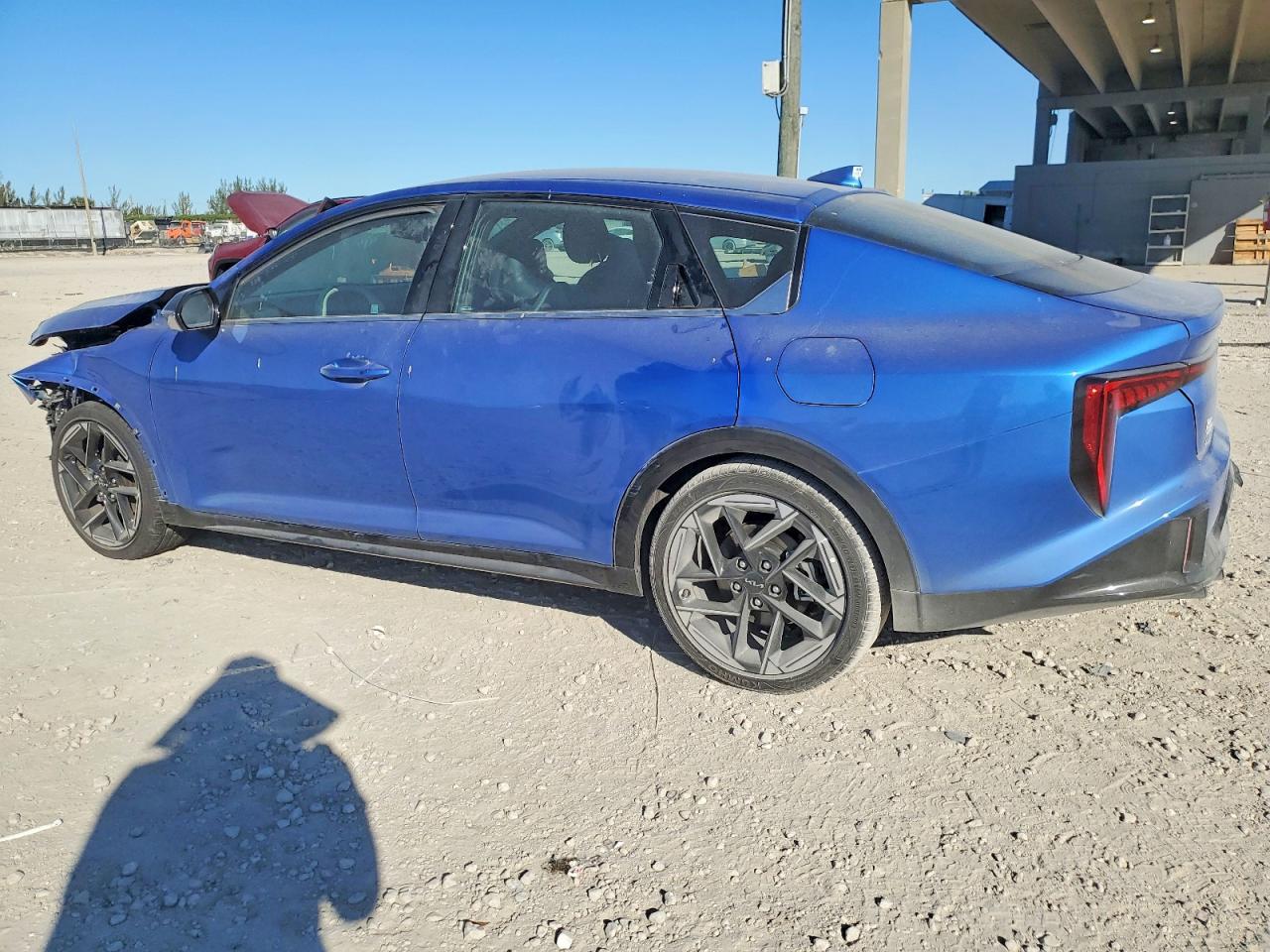 2025 KIA K4 GT LINE photo 2