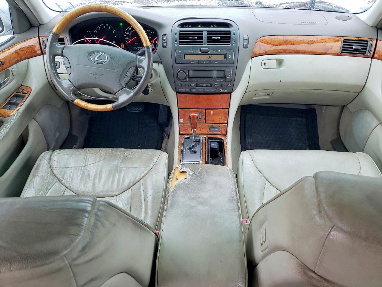 2001 LEXUS LS 430 photo 8