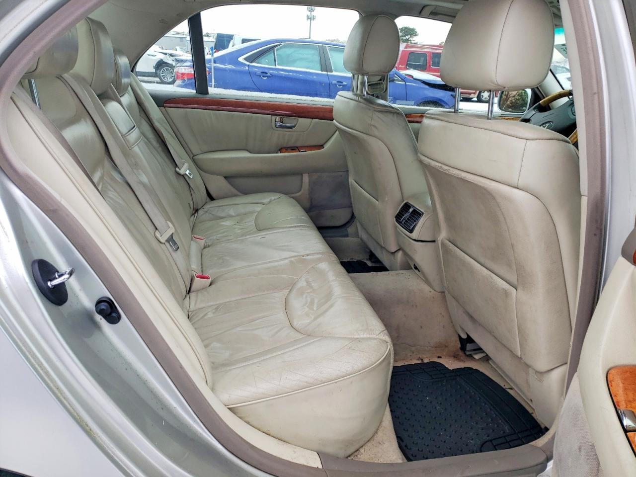 2001 LEXUS LS 430 photo 10