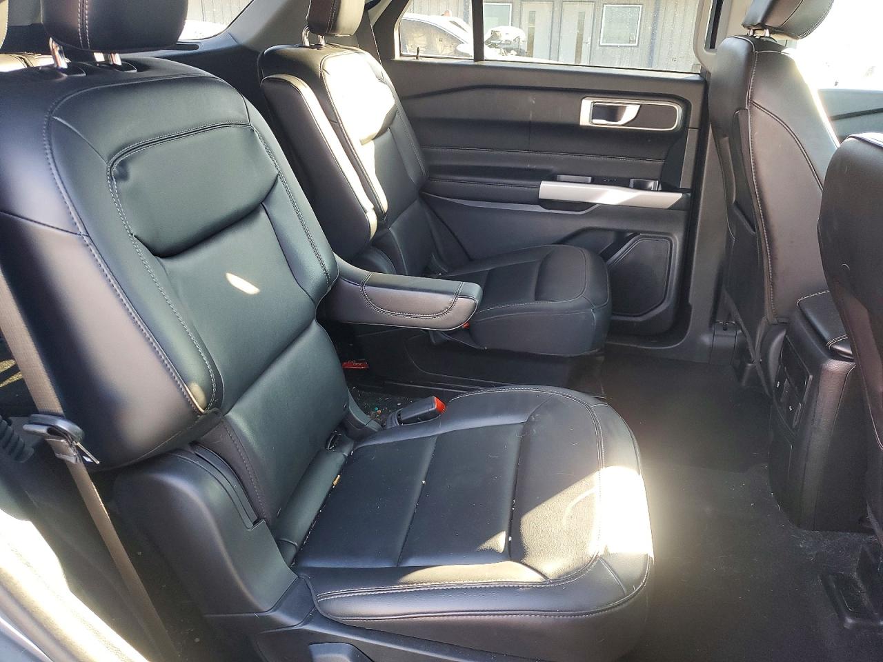 2023 FORD EXPLORER XLT photo 11