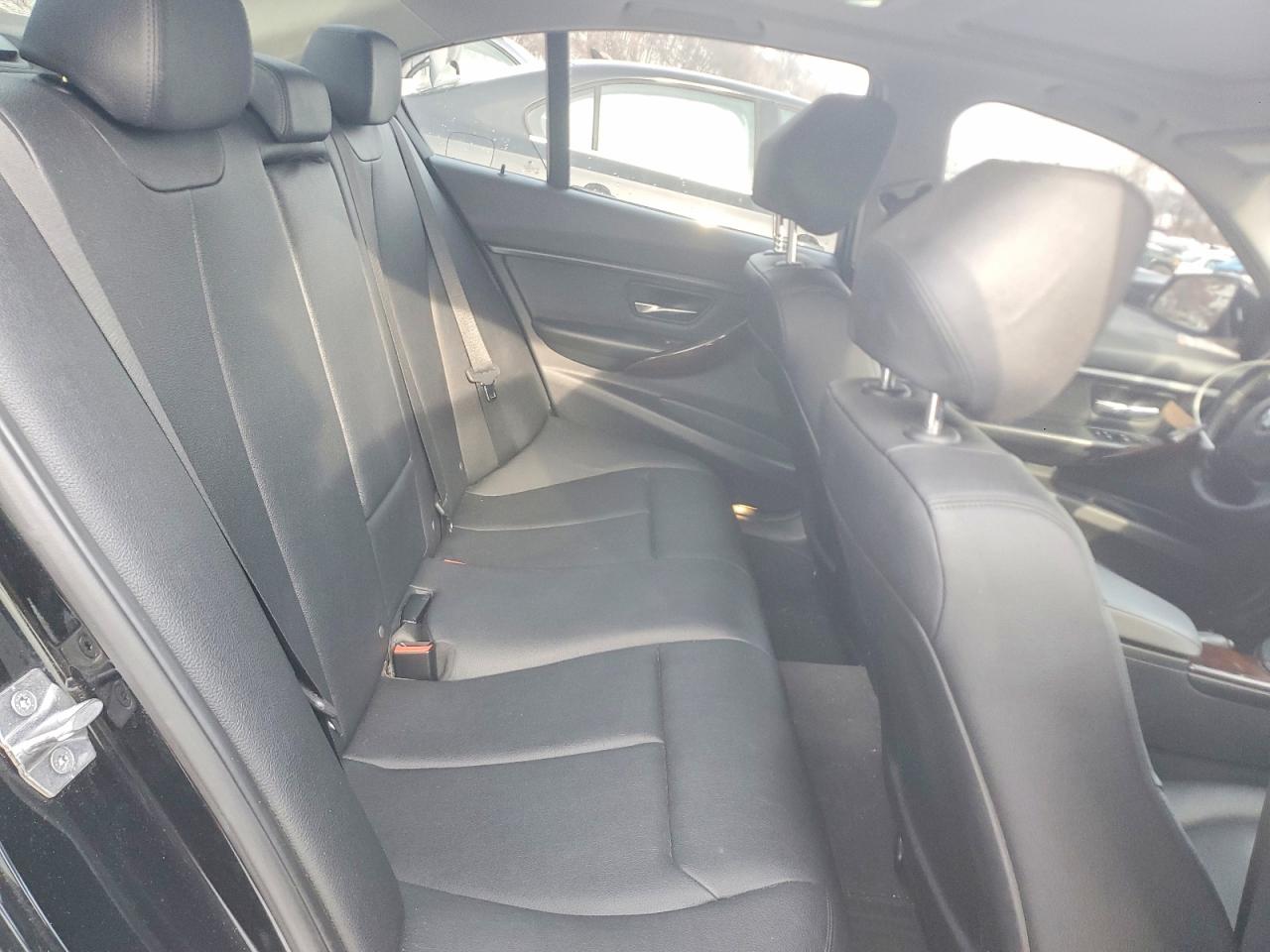 2015 BMW 320 I XDRIVE photo 10
