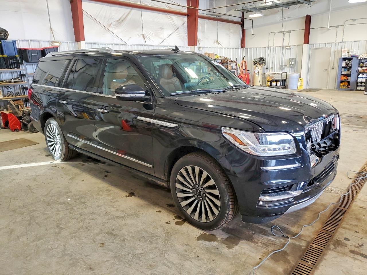 2018 LINCOLN NAVIGATOR L RESERVE photo 7