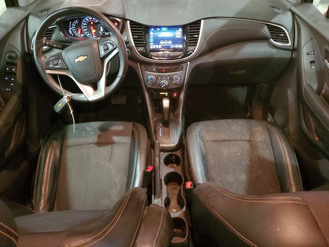 2018 CHEVROLET TRAX 1LT photo 15