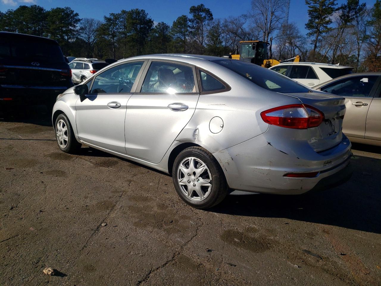 2015 FORD FIESTA S photo 2