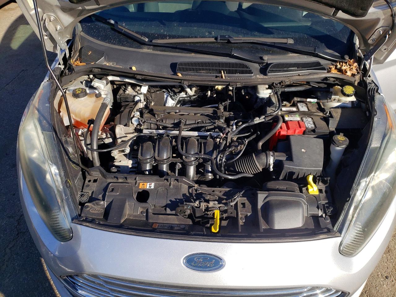 2015 FORD FIESTA S photo 11