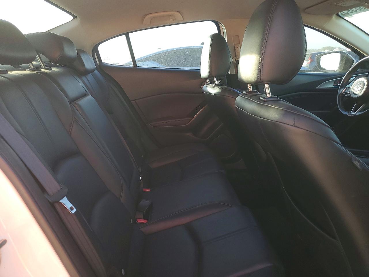 2018 MAZDA 3 TOURING photo 10