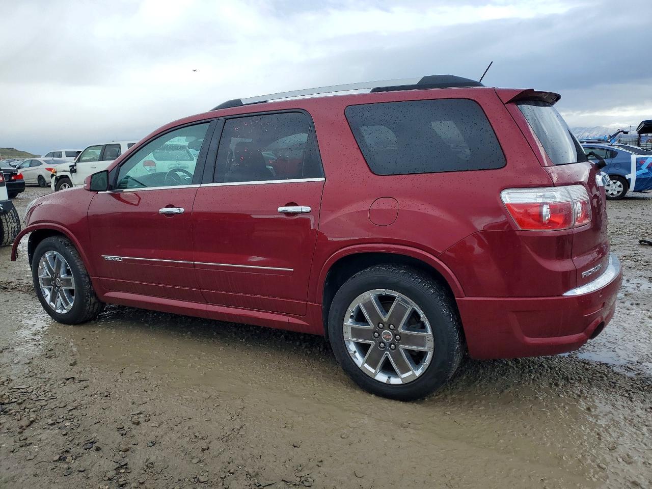 2011 GMC ACADIA DENALI photo 2