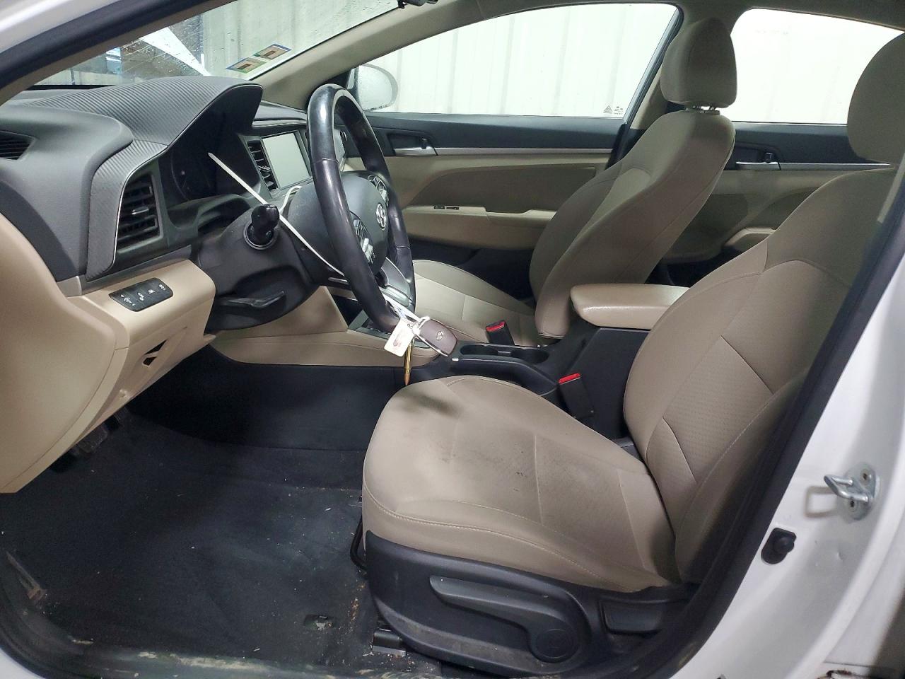 2019 HYUNDAI ELANTRA SEL photo 7