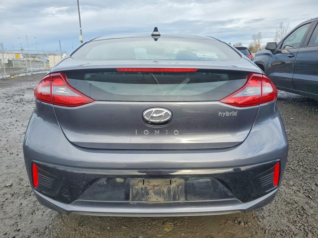 2019 HYUNDAI IONIQ SEL photo 6