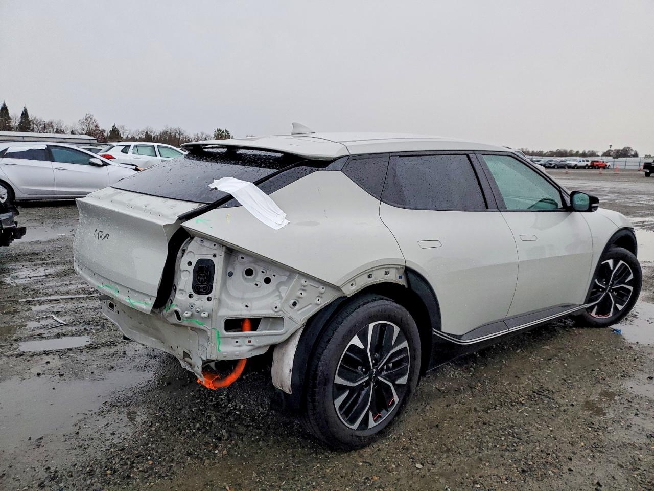 2022 KIA EV6 LIGHT photo 3