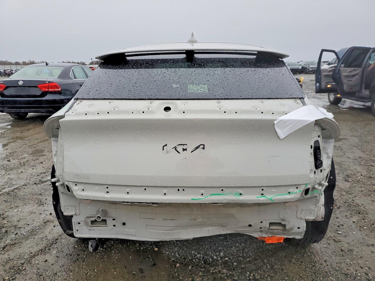 2022 KIA EV6 LIGHT photo 6