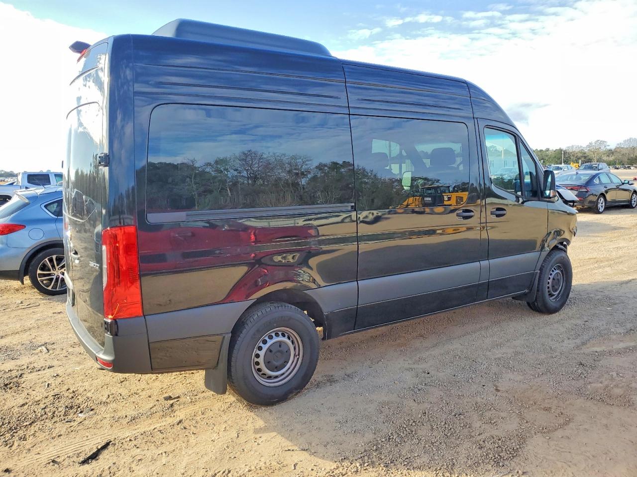 2024 MERCEDES-BENZ SPRINTER 2500 photo 3