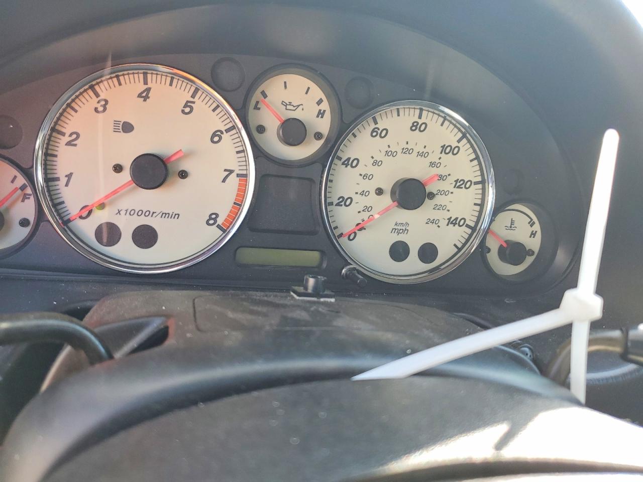 2002 MAZDA MX-5 MIATA BASE photo 25