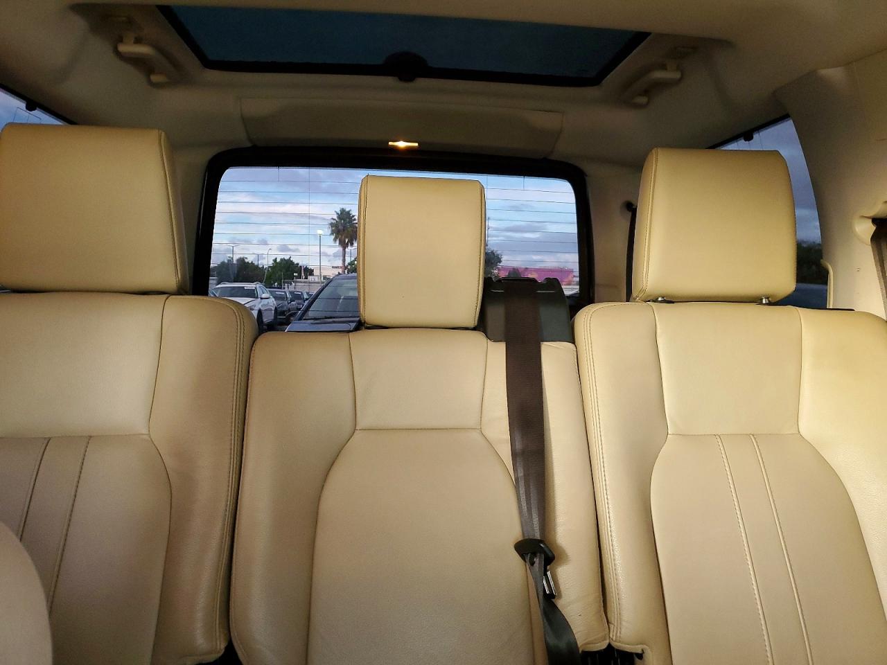 2012 LAND ROVER LR4 HSE photo 10