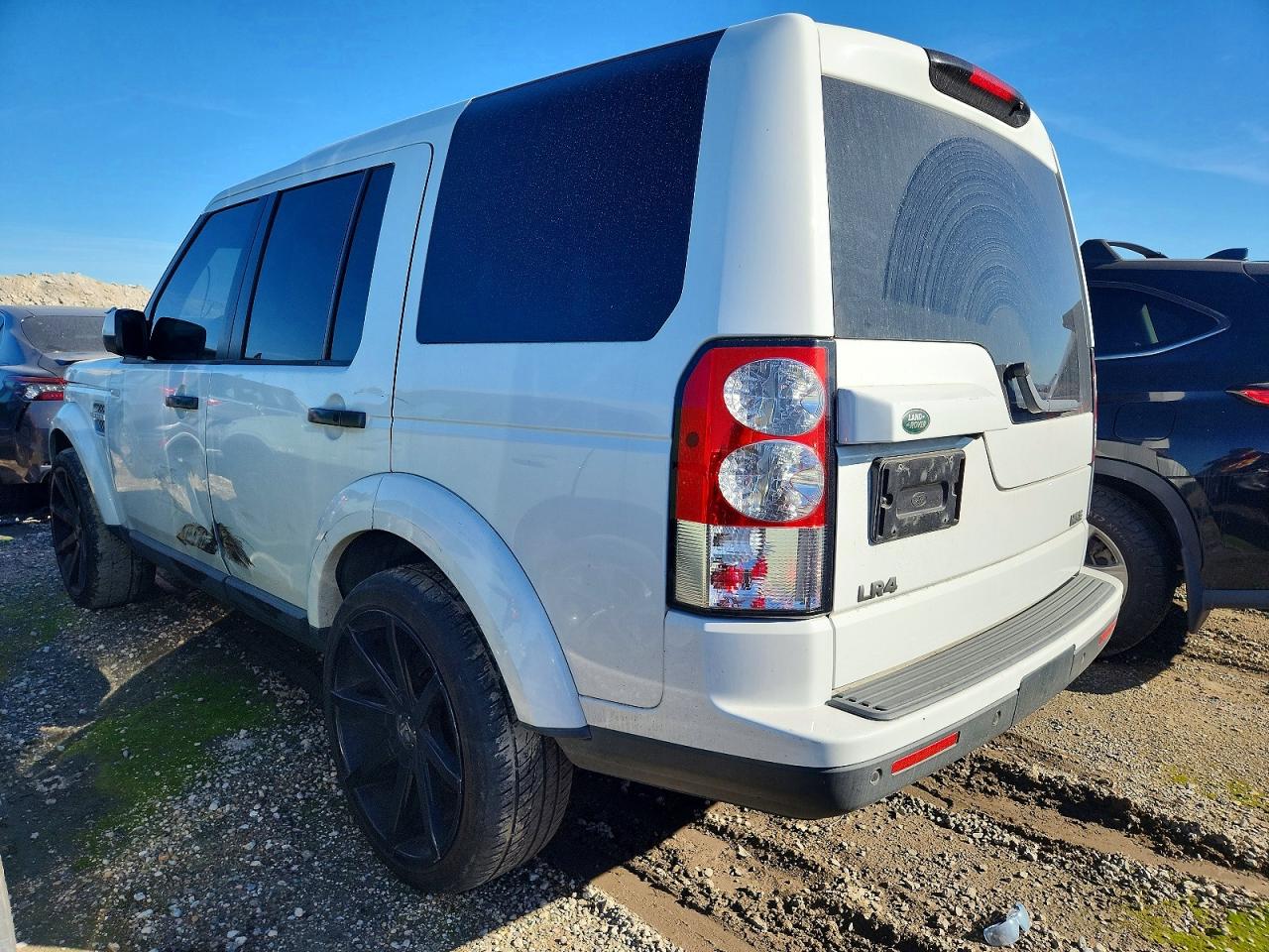2012 LAND ROVER LR4 HSE photo 2
