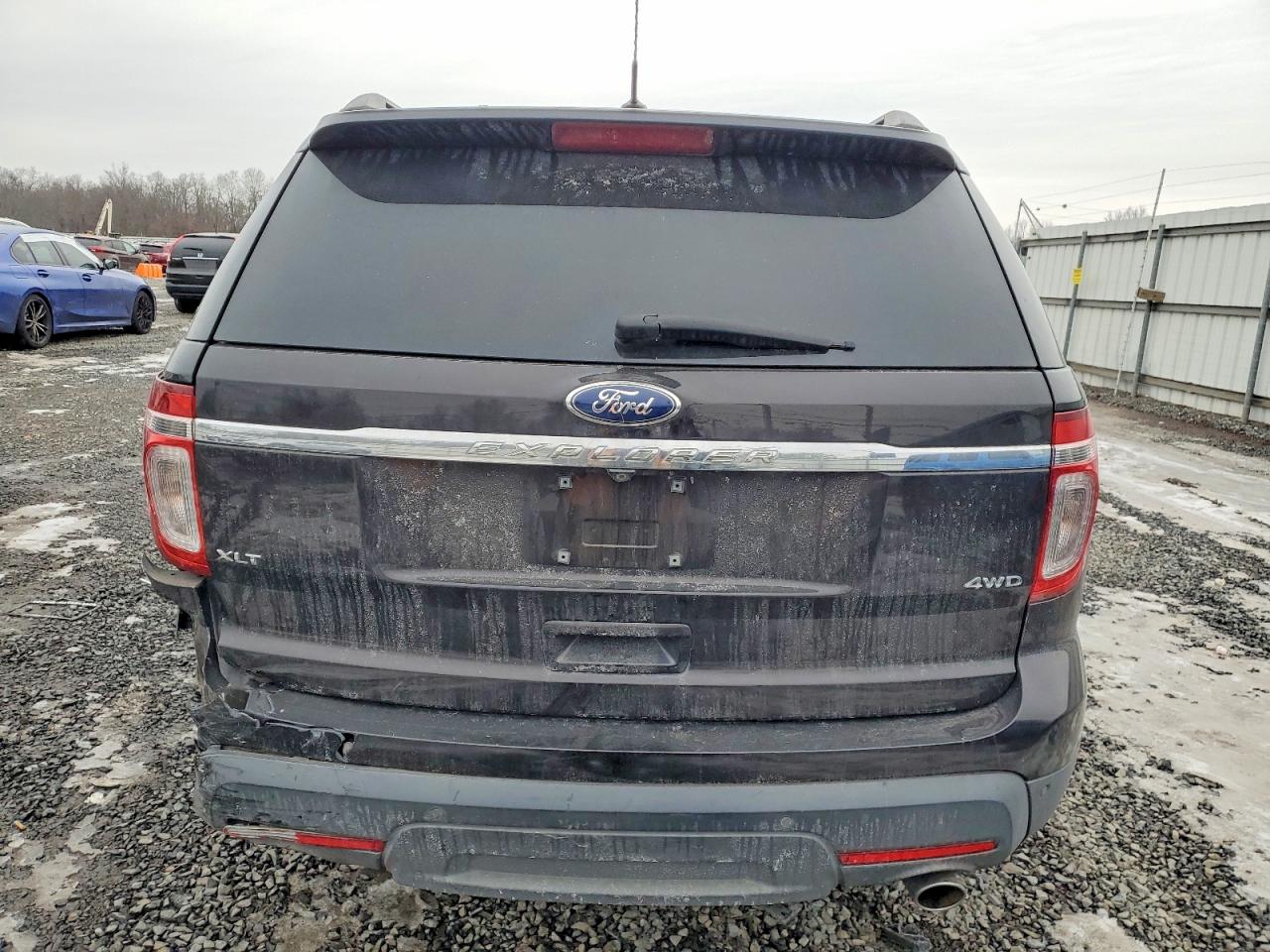 2013 FORD EXPLORER XLT photo 6