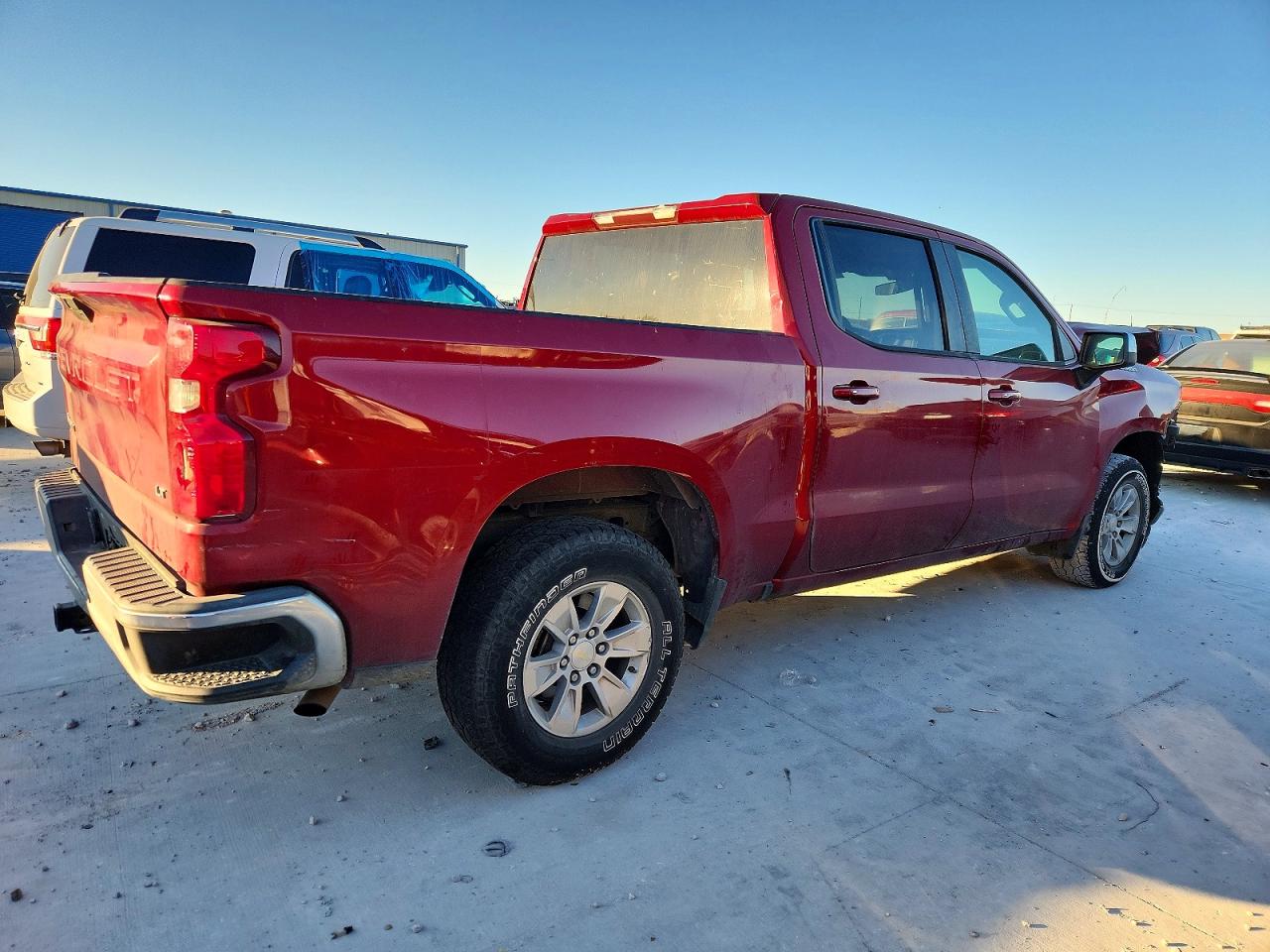 2019 CHEVROLET SILVERADO C1500 LT photo 3