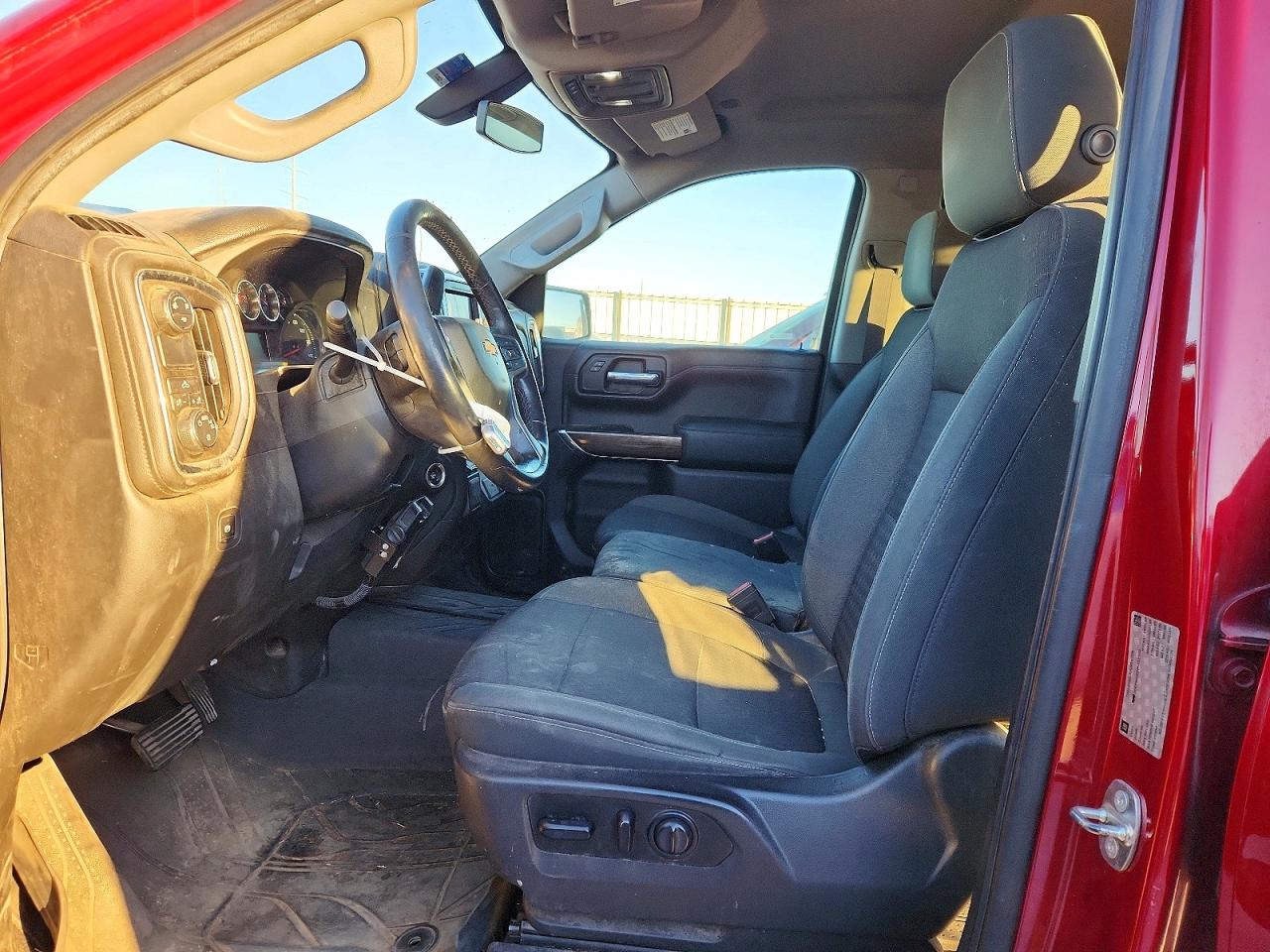 2019 CHEVROLET SILVERADO C1500 LT photo 7