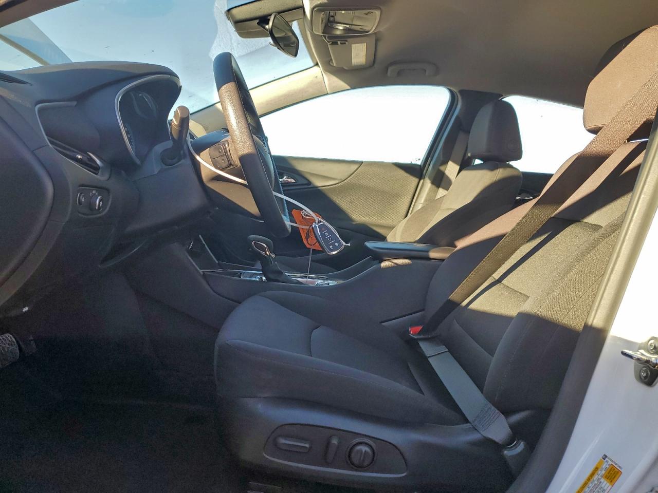 2025 CHEVROLET MALIBU LT photo 7